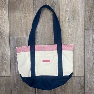 Vineyard vines tote bag
